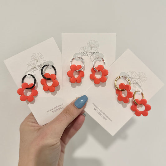 Flower Huggies: Mandarin